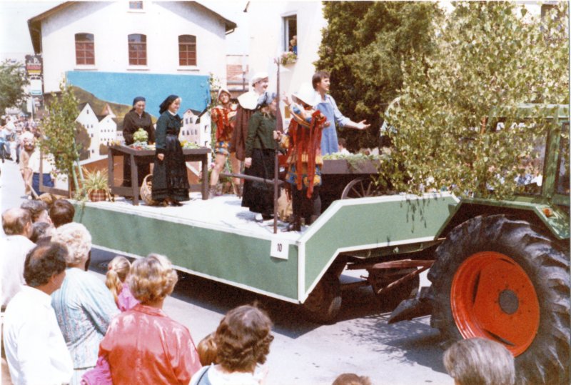 s1004.jpg